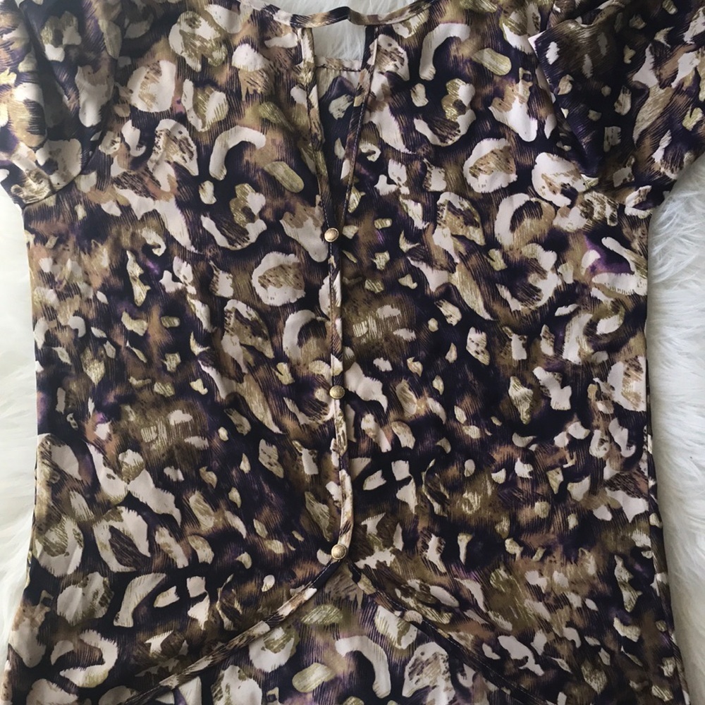 Button Back Blouse - Picture 2 of 6